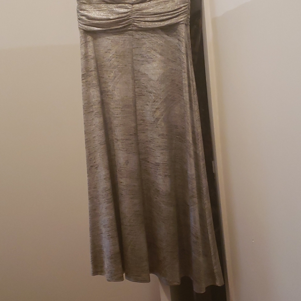 Dress - Picture 5 of 5